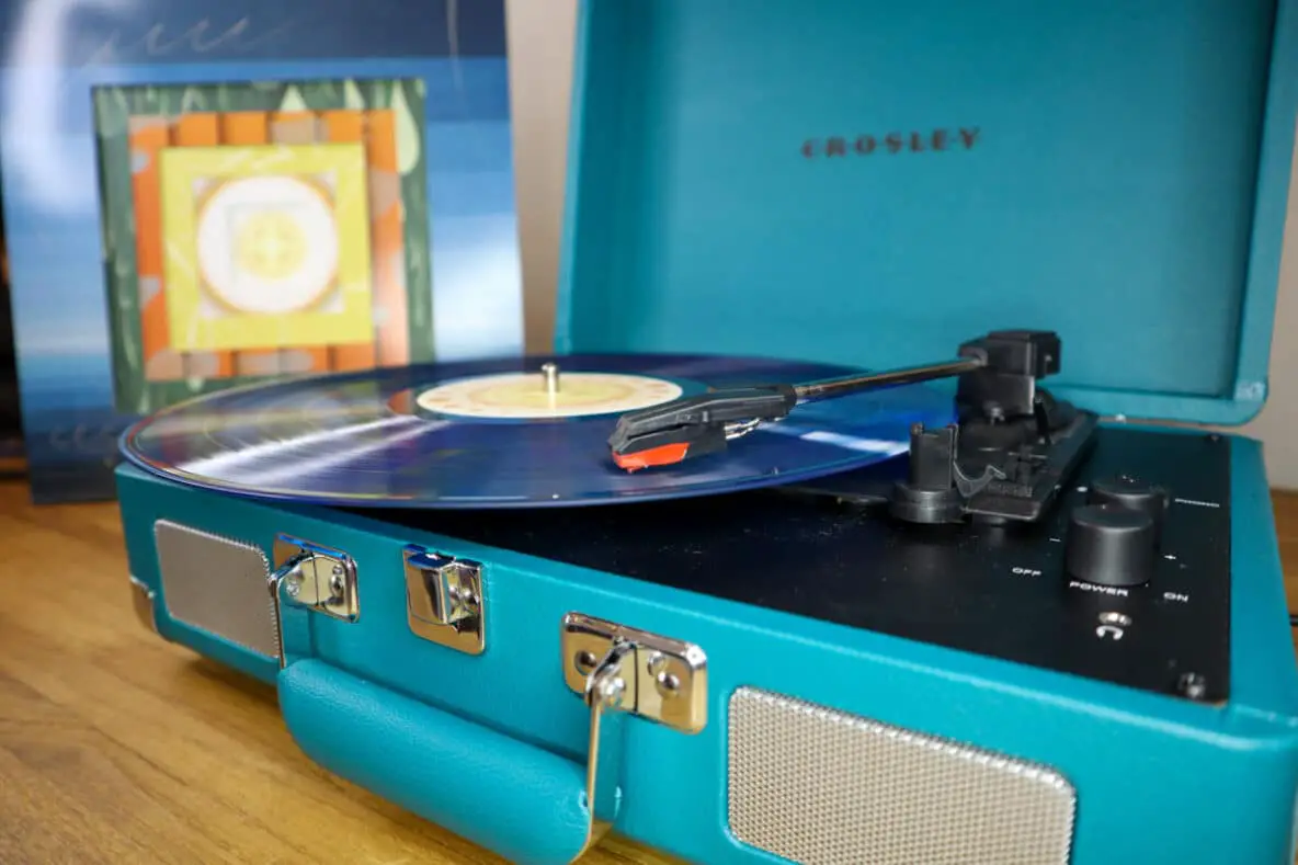 How to Use A Crosley Record Player (Easy Guide with Video) Sound Matters